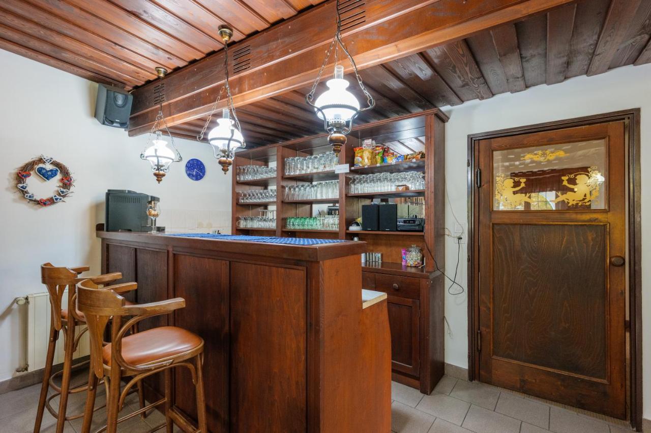 Penzion Posada Podivin Extérieur photo