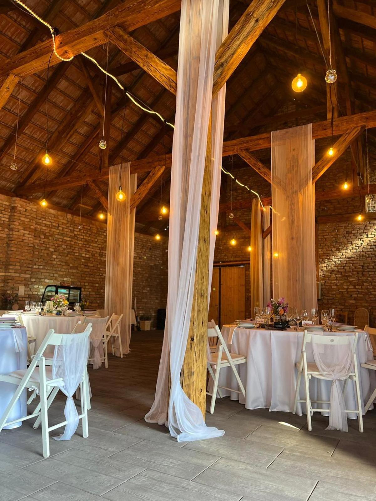 Penzion Posada Podivin Extérieur photo